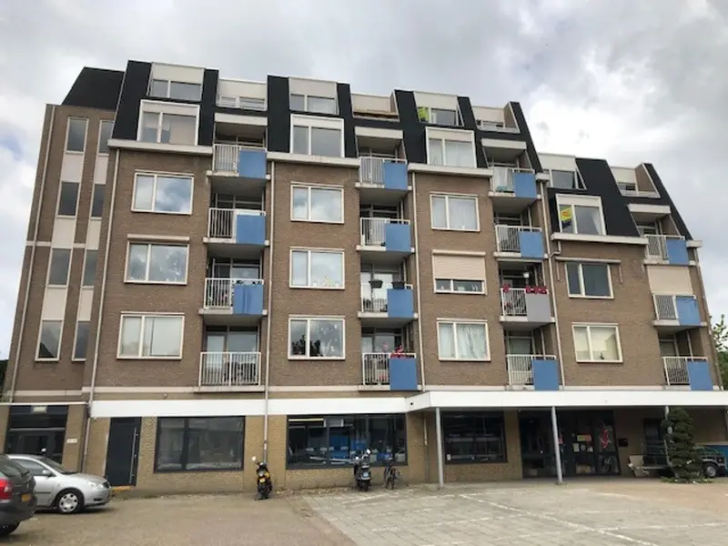 Sint Pieterstraat Kerkrade (19 woningen) en Tudderenderweg Sittard (18 woningen)