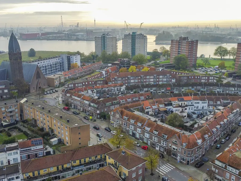 Nieuwe Maasstraat 104A, SCHIEDAM