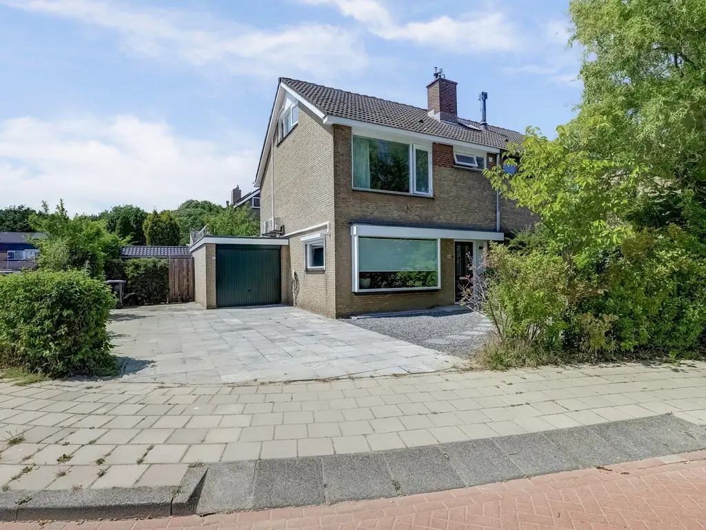 Christiaan Huygenslaan 16, SPIJKENISSE