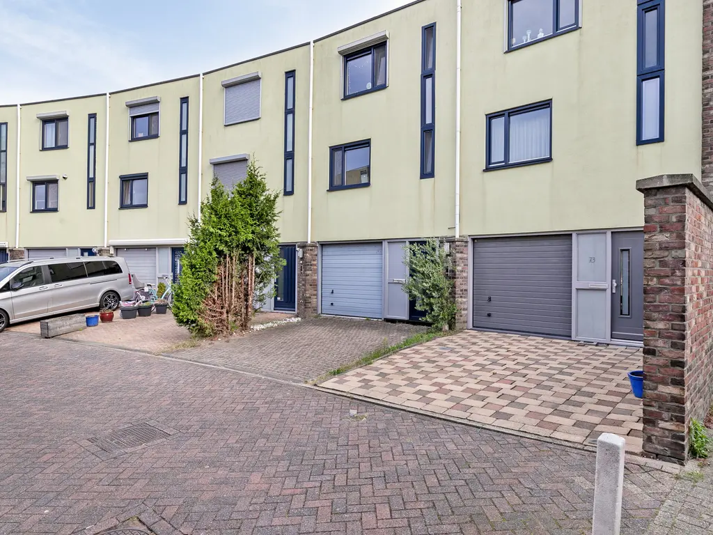 Puccinistraat 73, CAPELLE AAN DEN IJSSEL