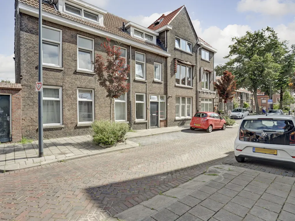 Dirk van Wassenaarstraat 28B, SCHIEDAM