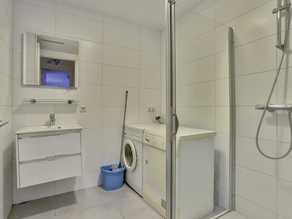 Dirk van Wassenaarstraat 28B, SCHIEDAM