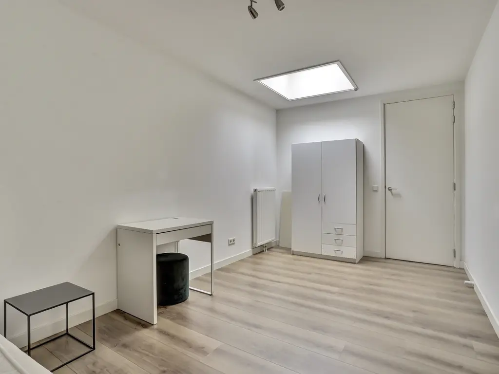 Dirk van Wassenaarstraat 28B, SCHIEDAM