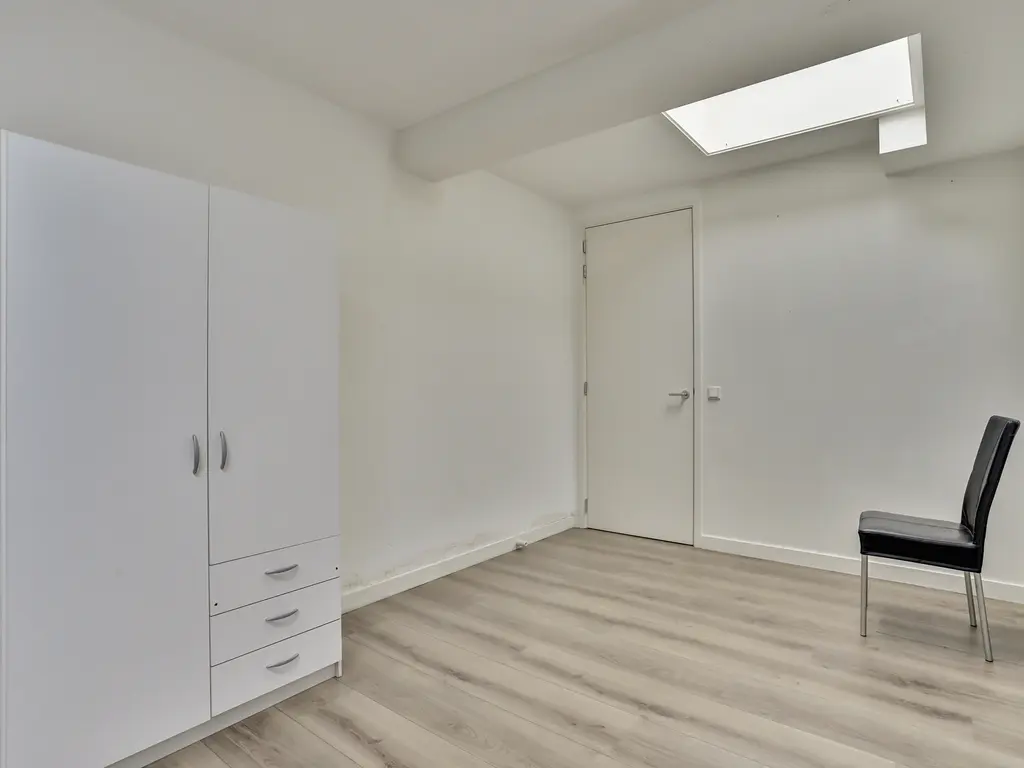 Dirk van Wassenaarstraat 28B, SCHIEDAM