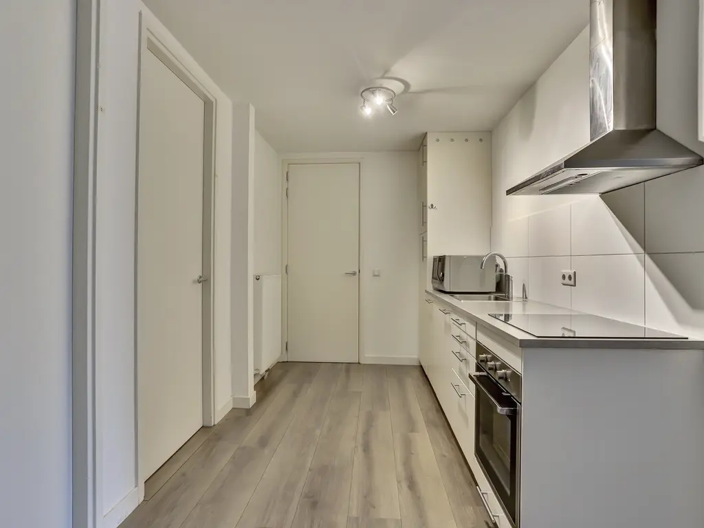 Dirk van Wassenaarstraat 28B, SCHIEDAM