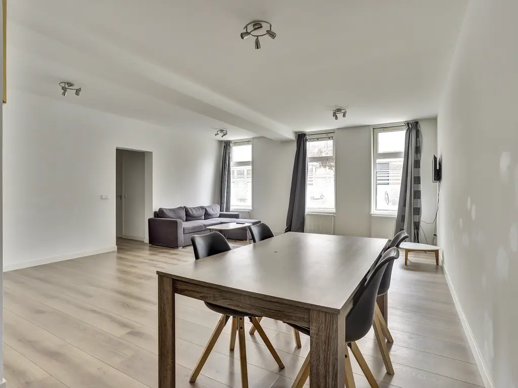 Dirk van Wassenaarstraat 28B, SCHIEDAM