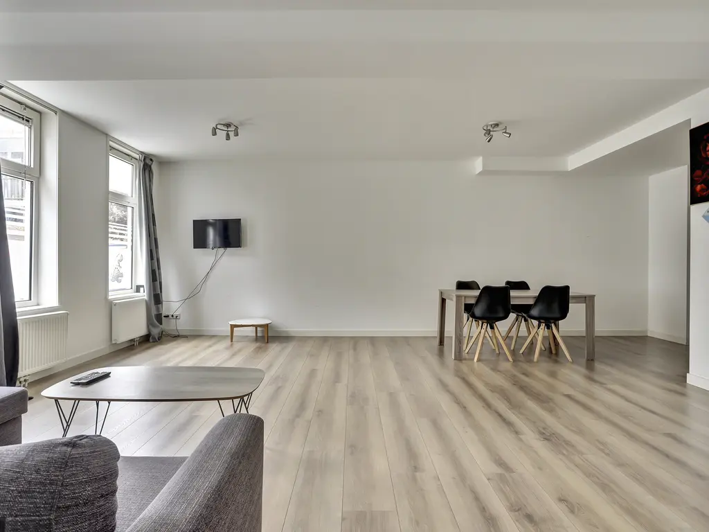 Dirk van Wassenaarstraat 28B, SCHIEDAM