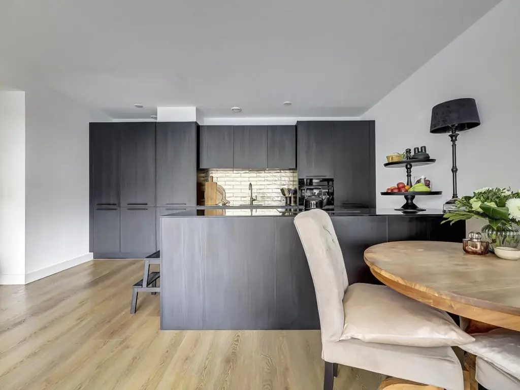 Akeleistraat 4B, SPIJKENISSE