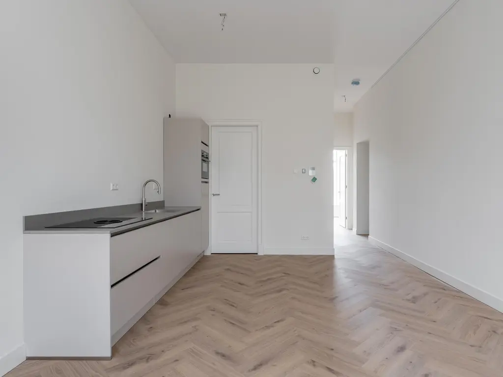 Westzeedijk 140B, ROTTERDAM