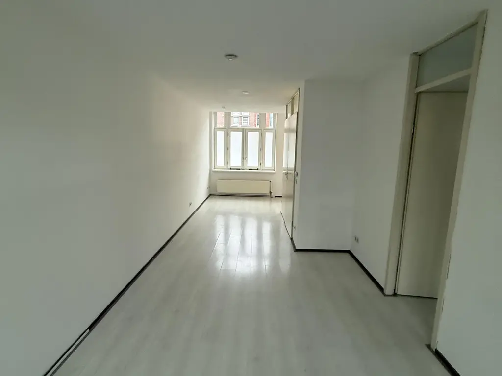 Strevelsweg 57A, ROTTERDAM