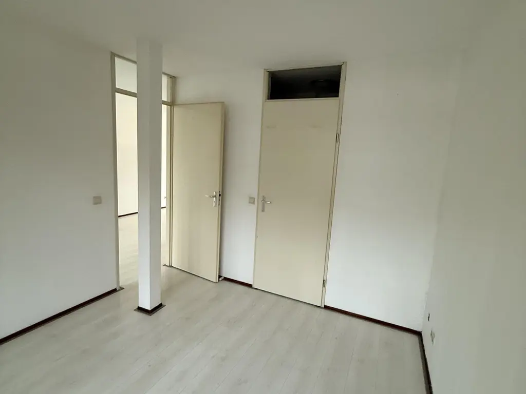 Strevelsweg 57A, ROTTERDAM