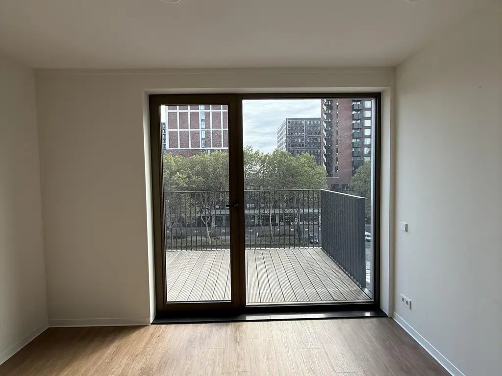 Bundweg 35, ROTTERDAM