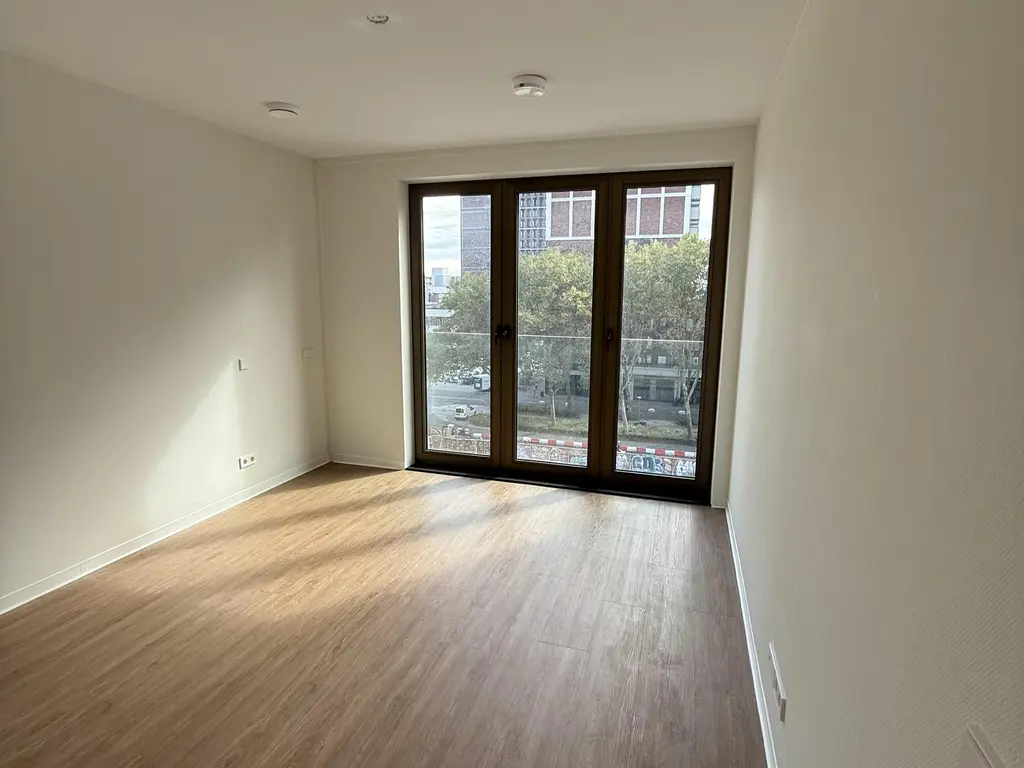 Bundweg 35, ROTTERDAM