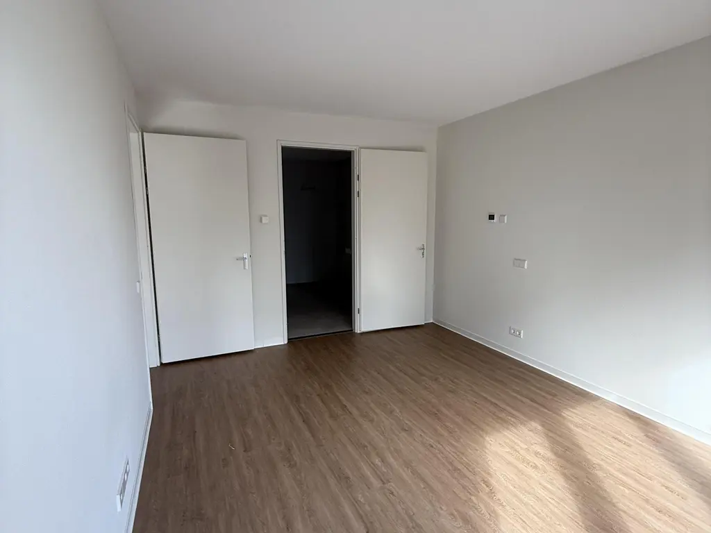 Bundweg 35, ROTTERDAM