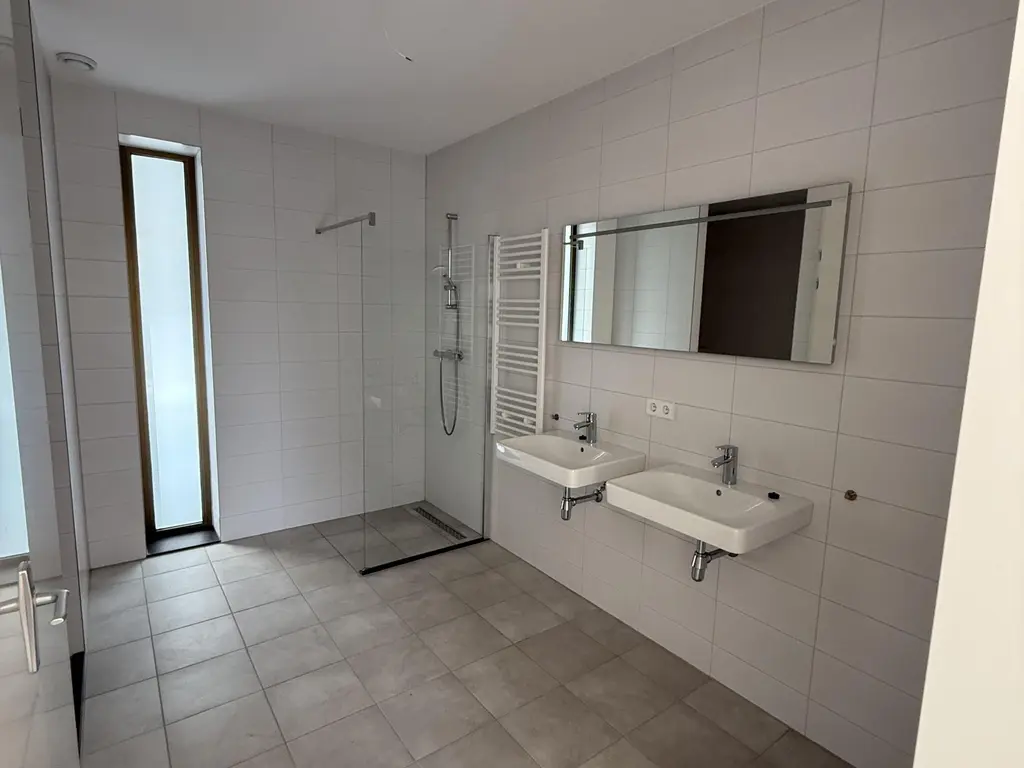 Bundweg 35, ROTTERDAM