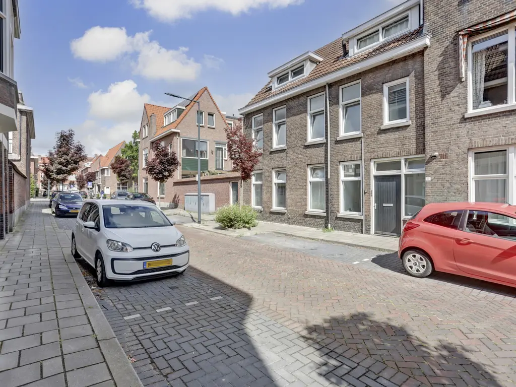 Dirk van Wassenaarstraat 28A, SCHIEDAM