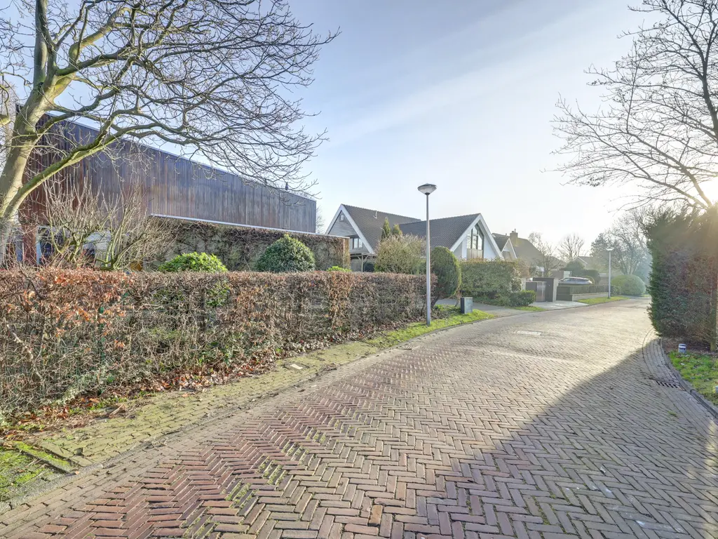 Notaris L P vd Blinkln 11a, BRIELLE