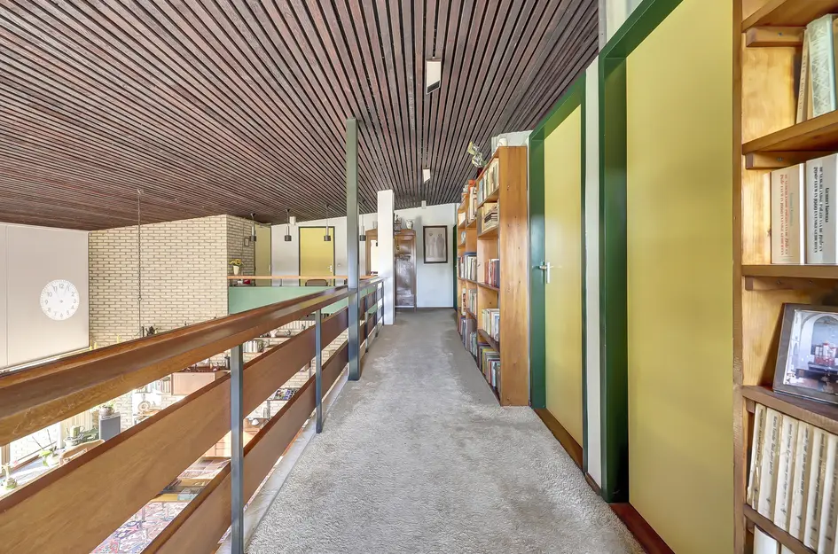 Notaris L P vd Blinkln 11a