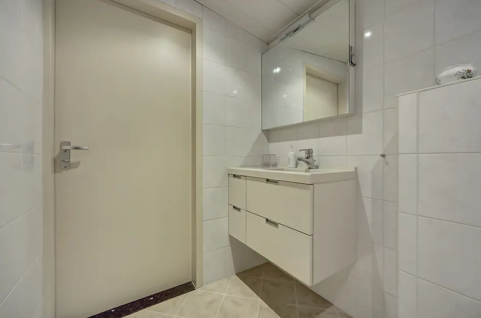 Notaris L P vd Blinkln 11a