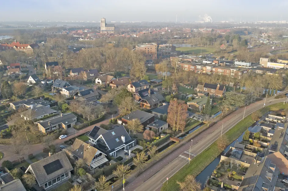 Notaris L P vd Blinkln 11a