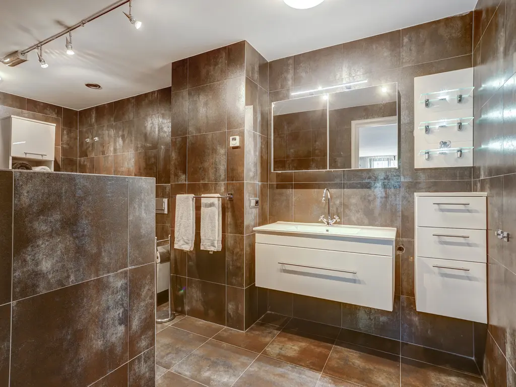 Land van Belofte 8, SCHIEDAM