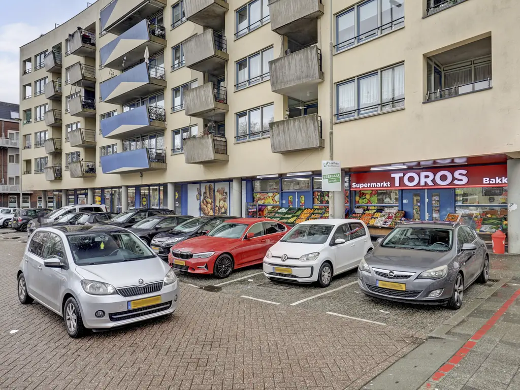 Mathenesserdijk 103B 04, ROTTERDAM