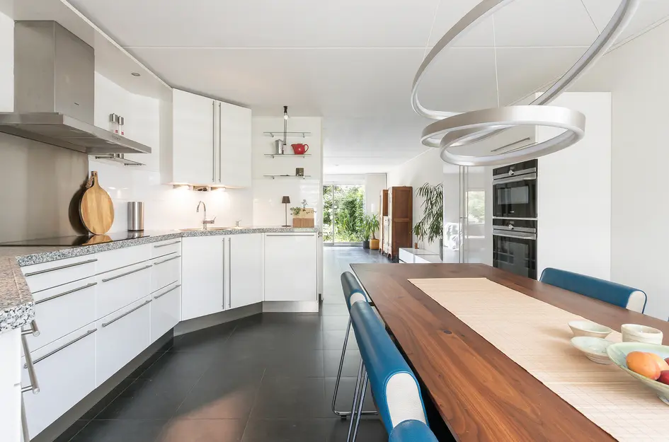 Mahlerstraat 8