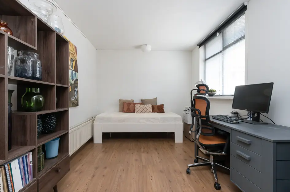 Mahlerstraat 8