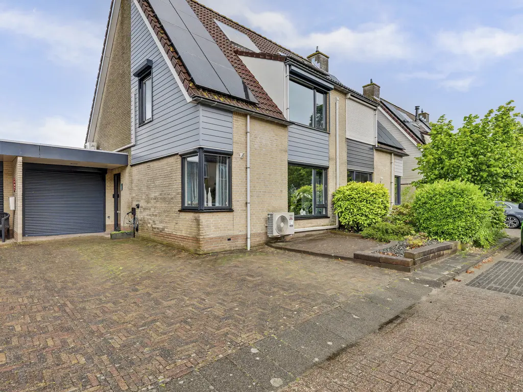 Willem Alexanderstraat 8, ZWARTEWAAL