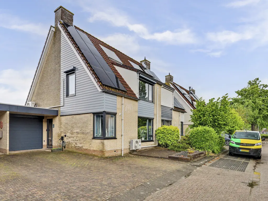 Willem Alexanderstraat 8, ZWARTEWAAL