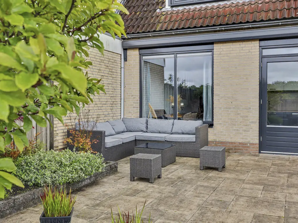 Willem Alexanderstraat 8, ZWARTEWAAL