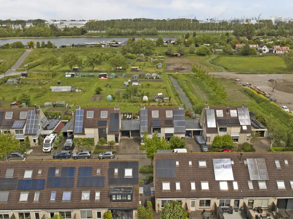 Willem Alexanderstraat 8, ZWARTEWAAL