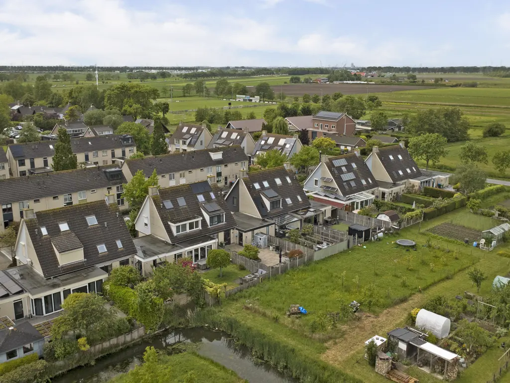 Willem Alexanderstraat 8, ZWARTEWAAL