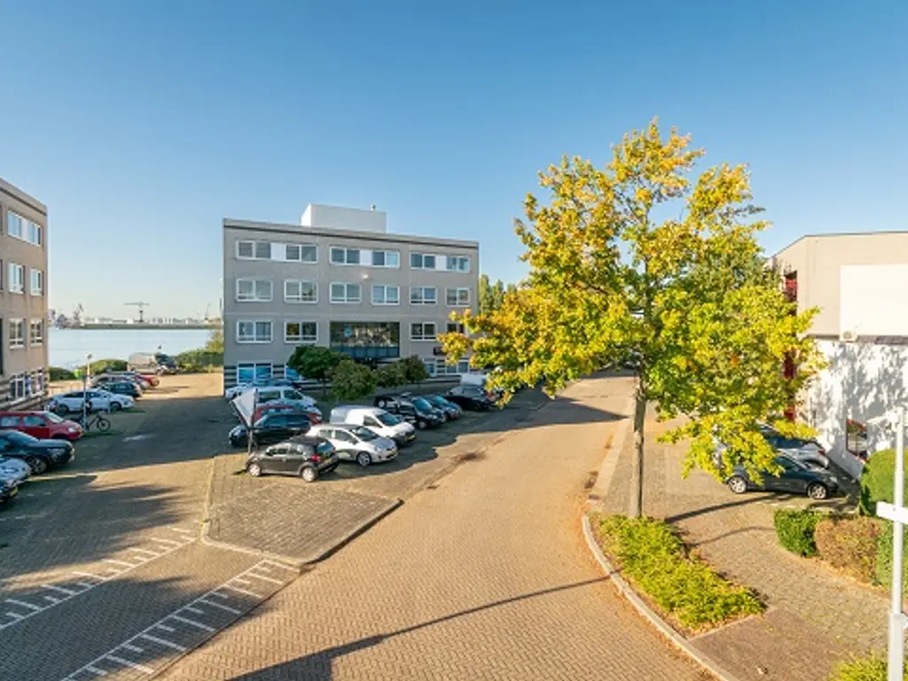 Stoomloggerweg 4B, VLAARDINGEN