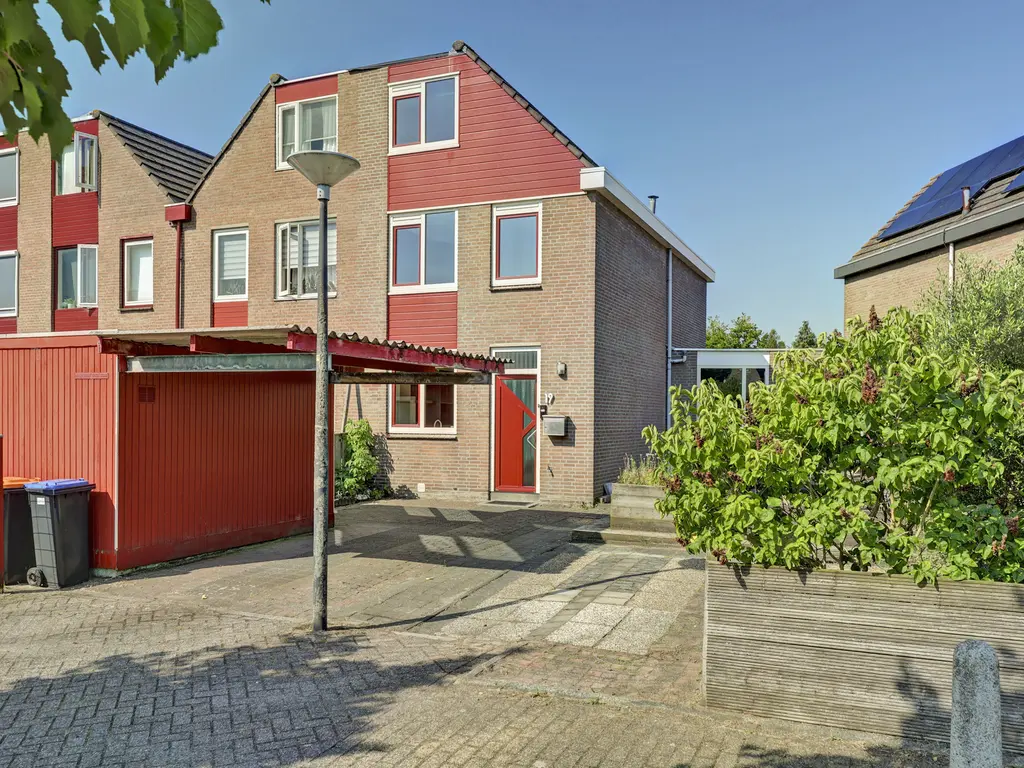 Echtpaar Curiedreef 19, MAASSLUIS