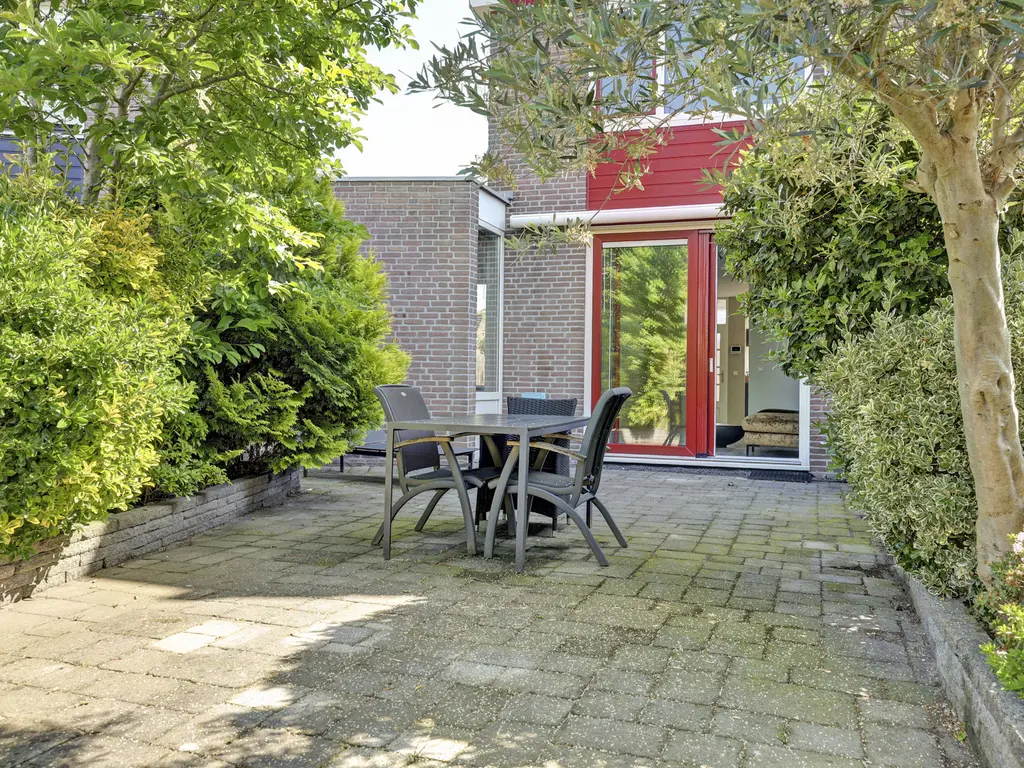 Echtpaar Curiedreef 19, MAASSLUIS