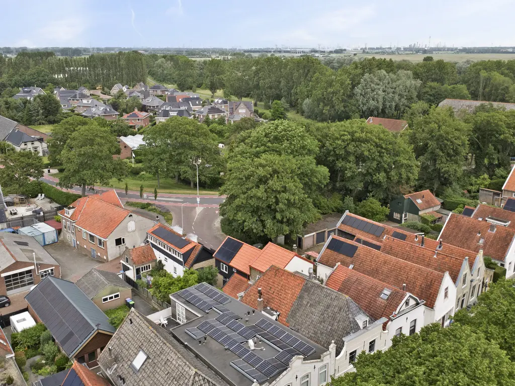 Stationsweg 1, ZUIDLAND