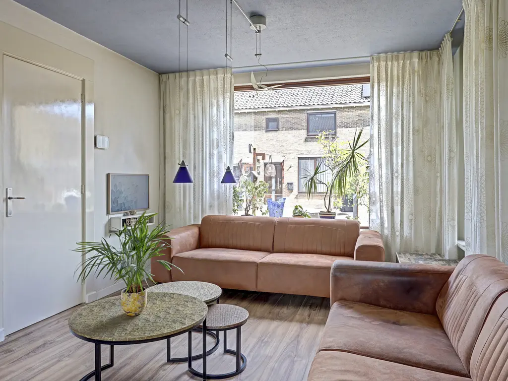 Ribeslaan 30, SCHIEDAM