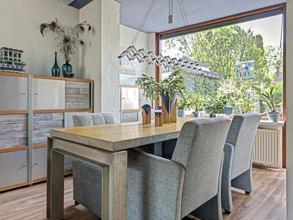 Ribeslaan 30, SCHIEDAM