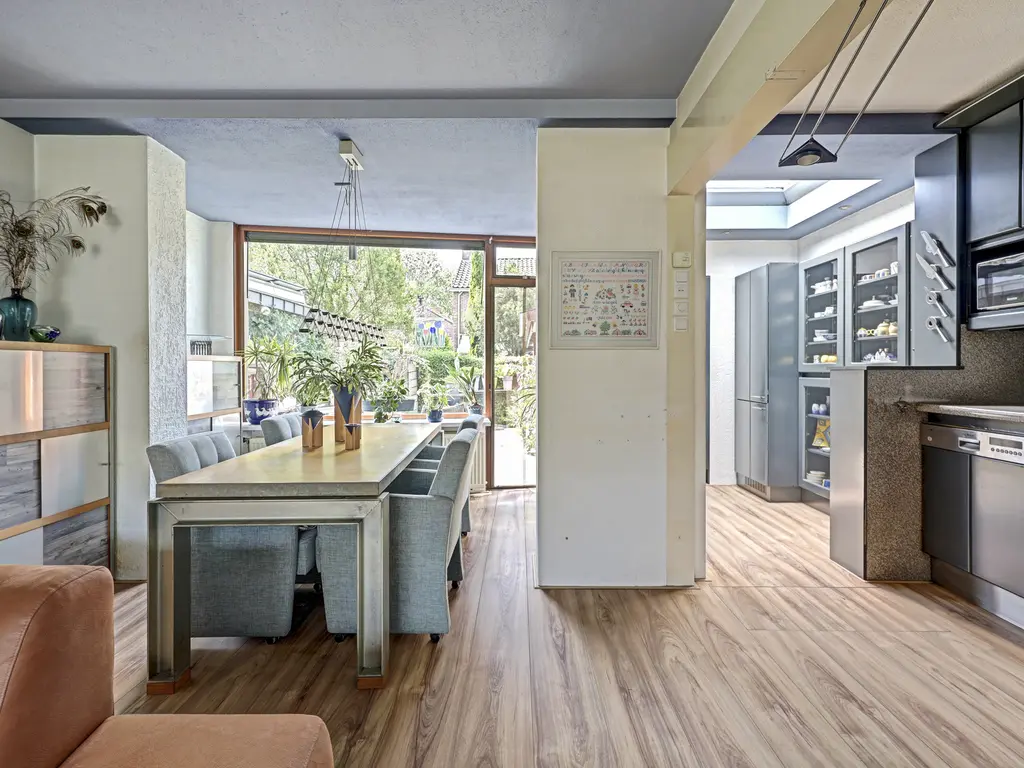 Ribeslaan 30, SCHIEDAM