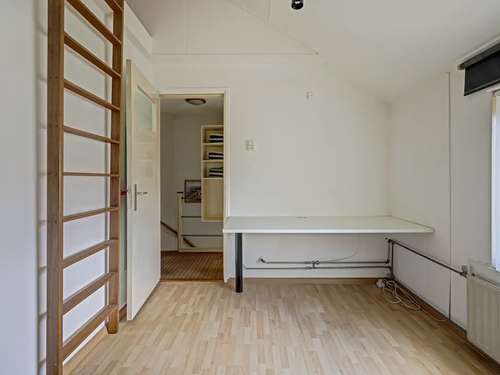 Ribeslaan 30, SCHIEDAM