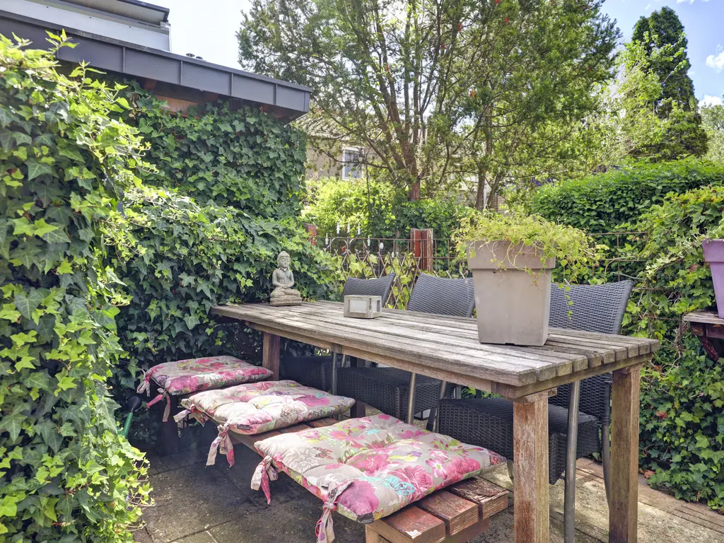 Ribeslaan 30, SCHIEDAM