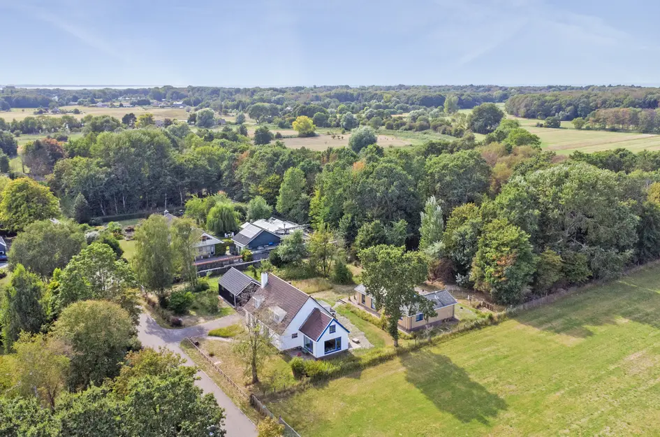 Middelweg 36