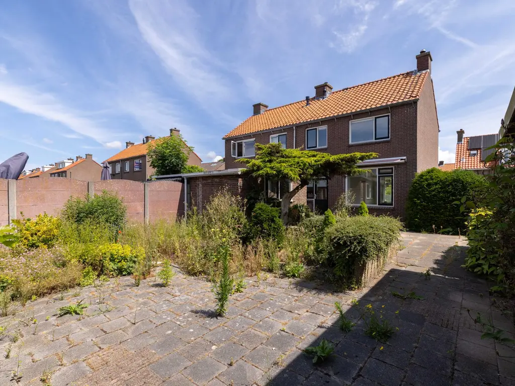 Jan Hoogstadlaan 28, HEKELINGEN