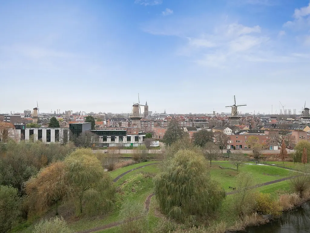 Joop den Uyllaan 143, SCHIEDAM