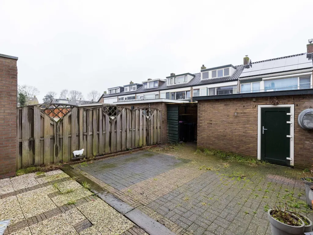 A.M. de Jongstraat 30, SPIJKENISSE