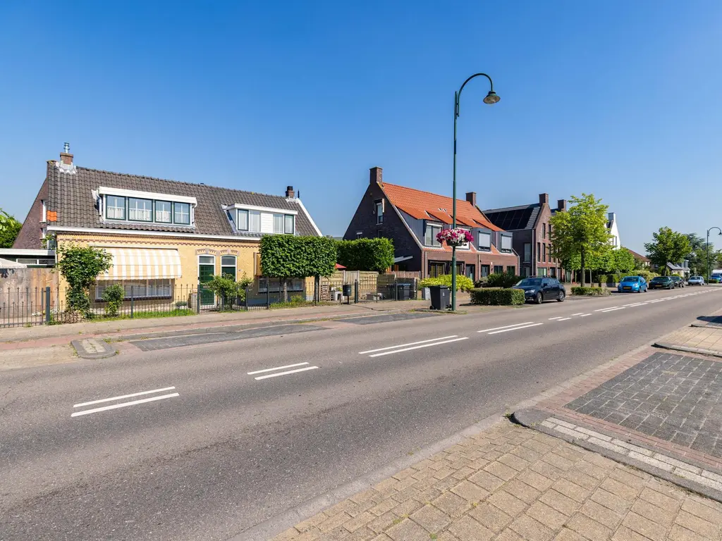 Rijksstraatweg 133, HELLEVOETSLUIS