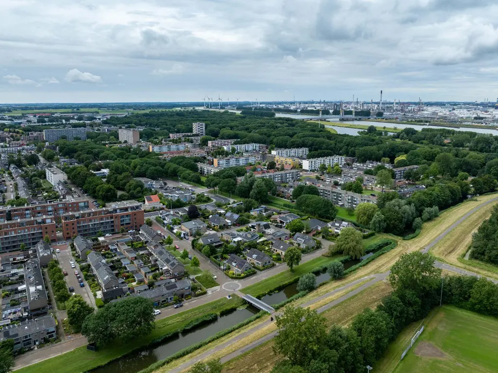 Zonnebloemstraat 39, SPIJKENISSE