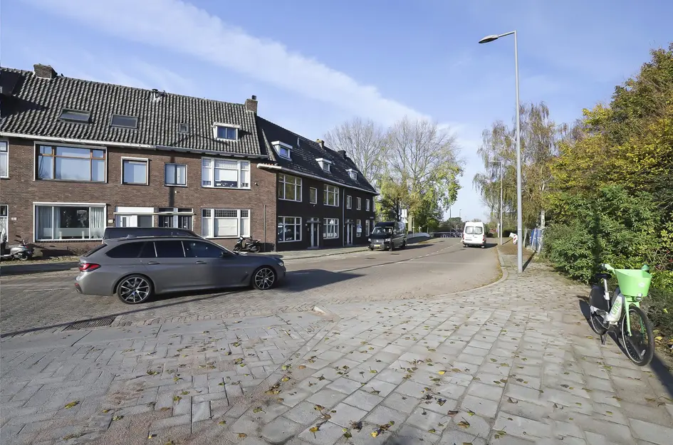 Zestienhovensekade 243