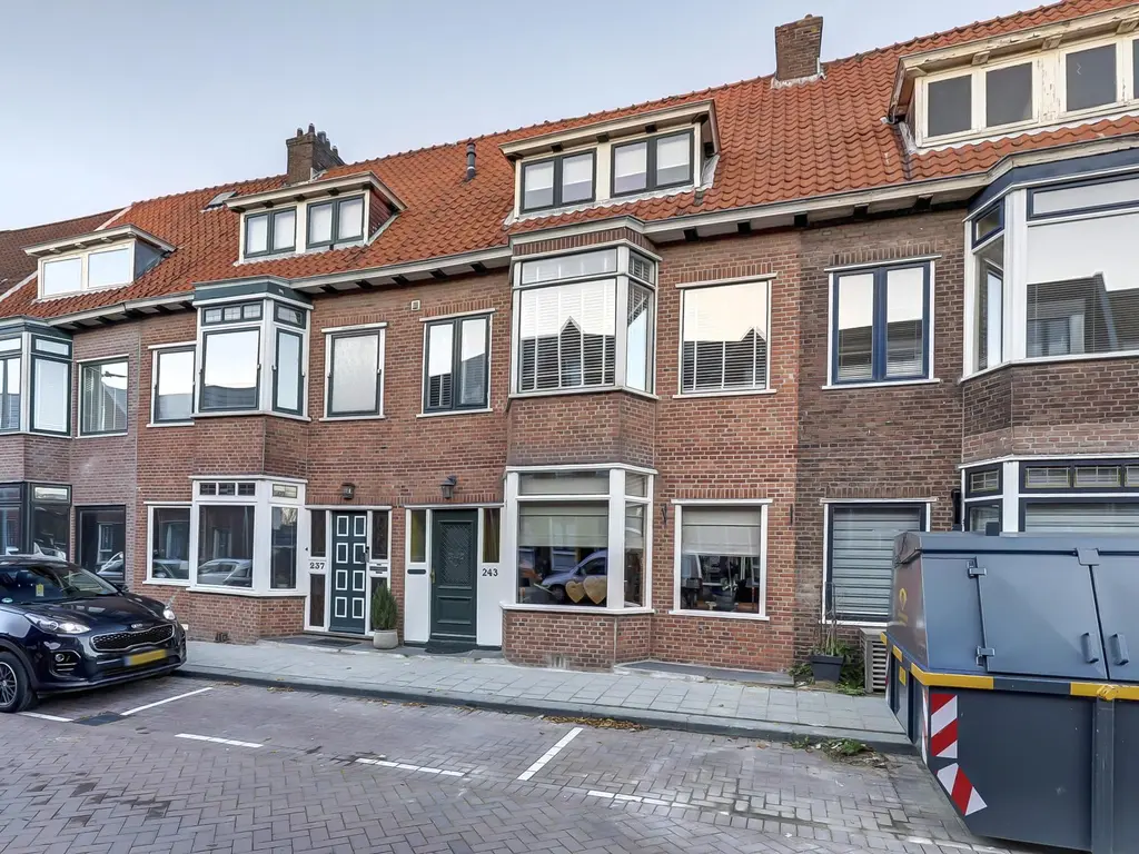 Zestienhovensekade 243, ROTTERDAM